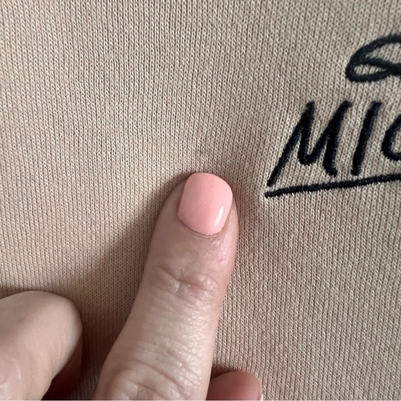 Disney Mickey Mouse Tan Crewneck Sweatshirt XL - Picture 4 of 4